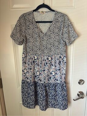 V-Neck Mixed Floral Tiered Midi Dress in Navy and Light Blue